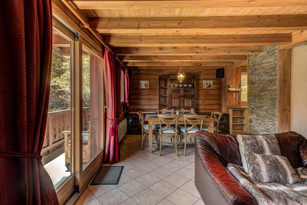 Chalet Blackbushe - Traditional Chalet - Alpes Travel - Sleeps 4-6 Les Houches Exterior photo