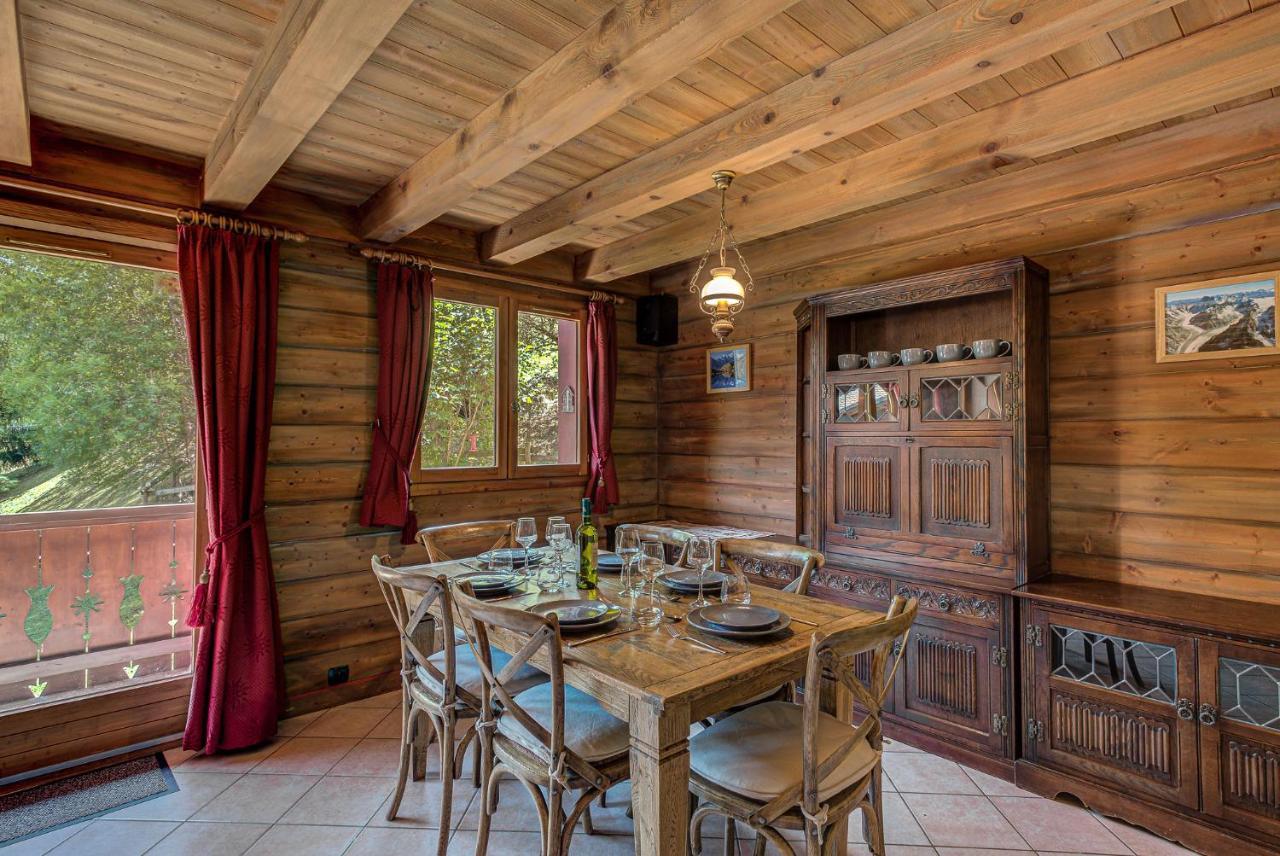 Chalet Blackbushe - Traditional Chalet - Alpes Travel - Sleeps 4-6 Les Houches Exterior photo
